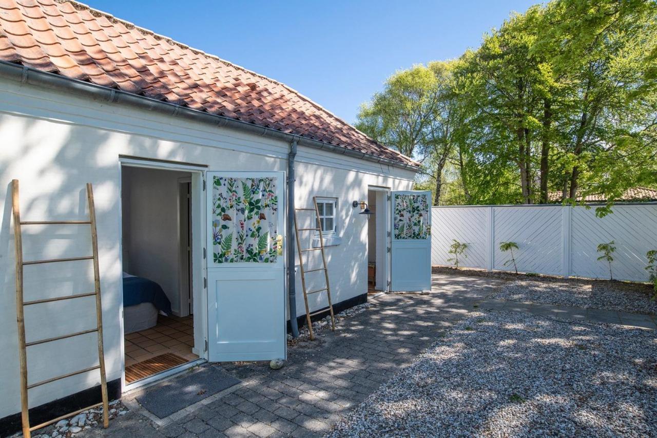 Villa Strand Hornbæk エクステリア 写真